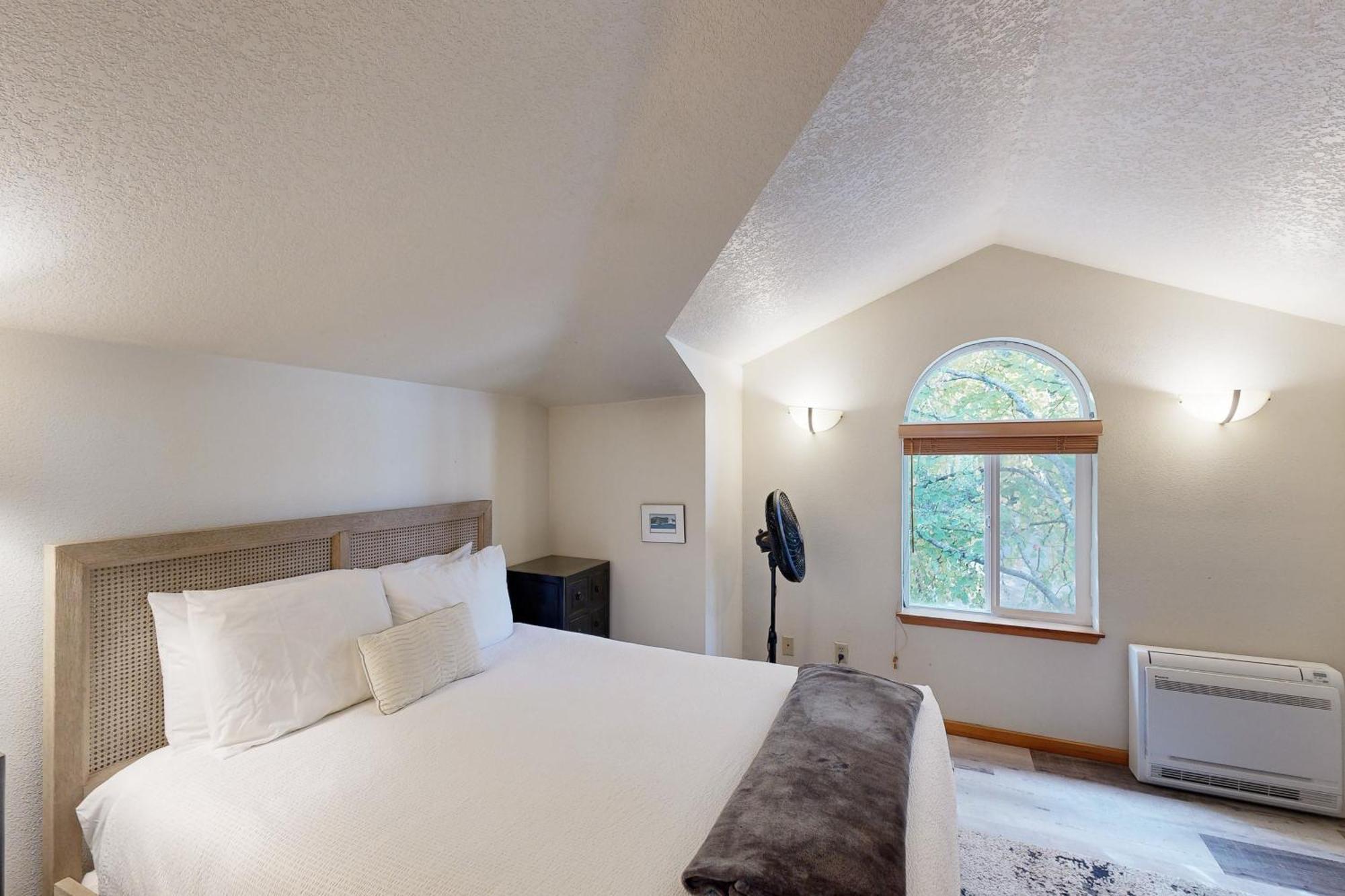 Cozy Cannon Beach Condo Exterior photo